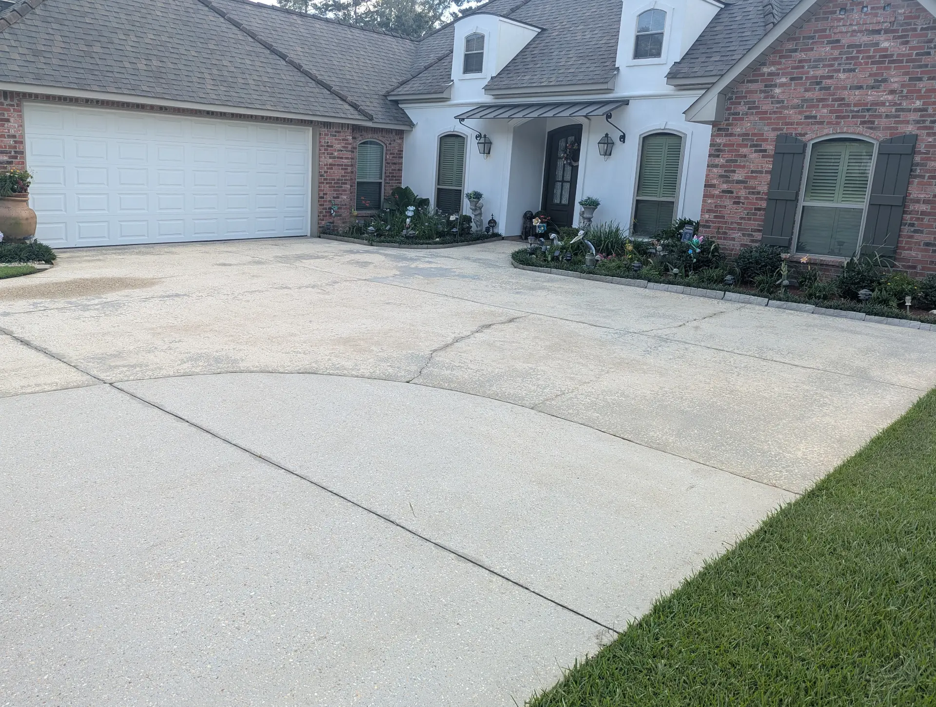Before and after concrete-cleaning